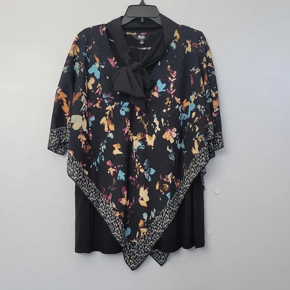 Slim Factor By Investments Floral Print Short Sleeve V-Neck Tie Layer Poncho Top - Picture 2 of 11